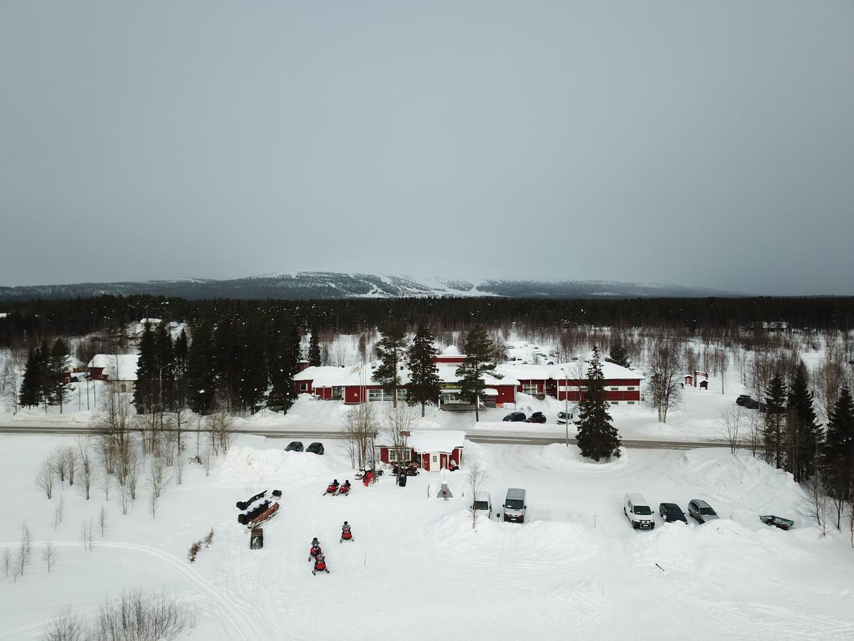Yllaes Lake Hotel Юллясярви Экстерьер фото